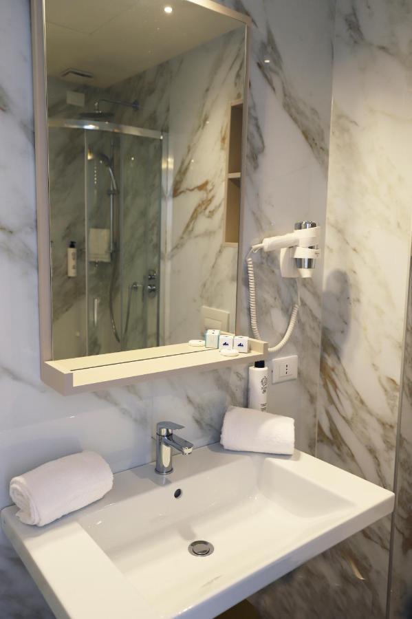 Hotel Fonte Boiola Sirmione Ngoại thất bức ảnh